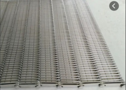 304 316 Eye Link Conveyor Belt Dining Ring Type Flex